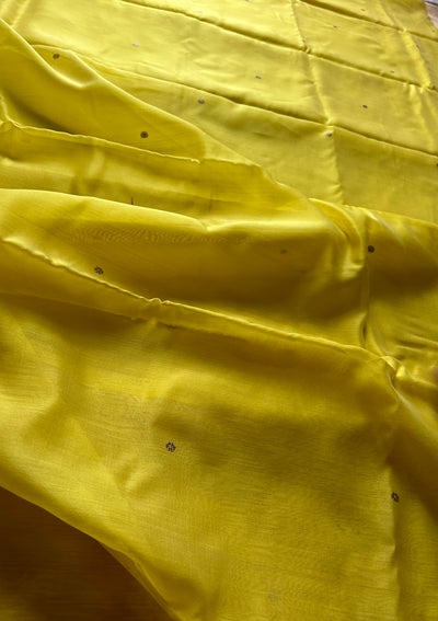 Aadilakshmi: HANDLOOM SILK  BY COTTON CHANDERI SAREE WITH EK NALIYA BOOTA