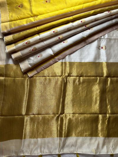 SUNAHRI: HANDLOOM PURE SILK CHANDERI SAREE WITH EK NALIYA BOOTA