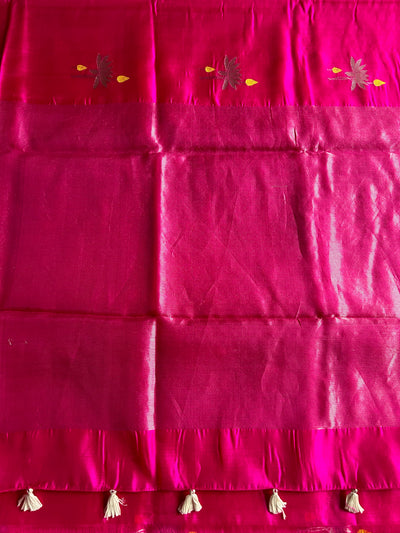 Raj Kamal: HANDLOOM PURE SILK CHANDERI SAREE WITH EK NALIYA BOOTA