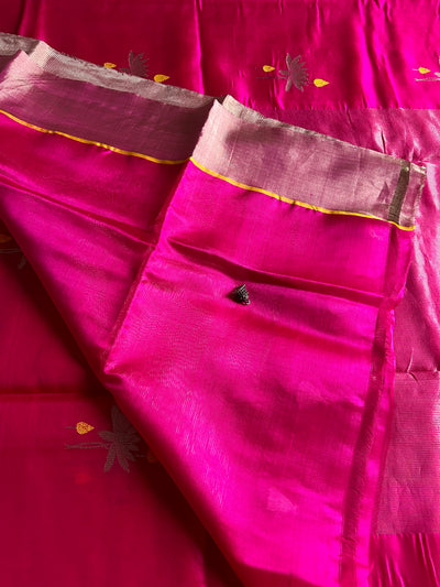 Raj Kamal: HANDLOOM PURE SILK CHANDERI SAREE WITH EK NALIYA BOOTA