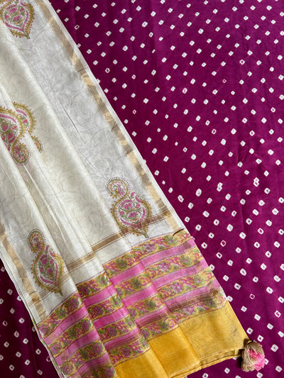 SOFIA : HANDBLOCK BAGRU CHANDERI SILK DUPATTA WITH DYED MODAL SILK BANDHANI SUIT SET