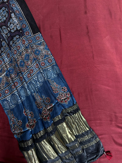 VEDANSHI : Handblock Ajrakh Modal Silk Suitset