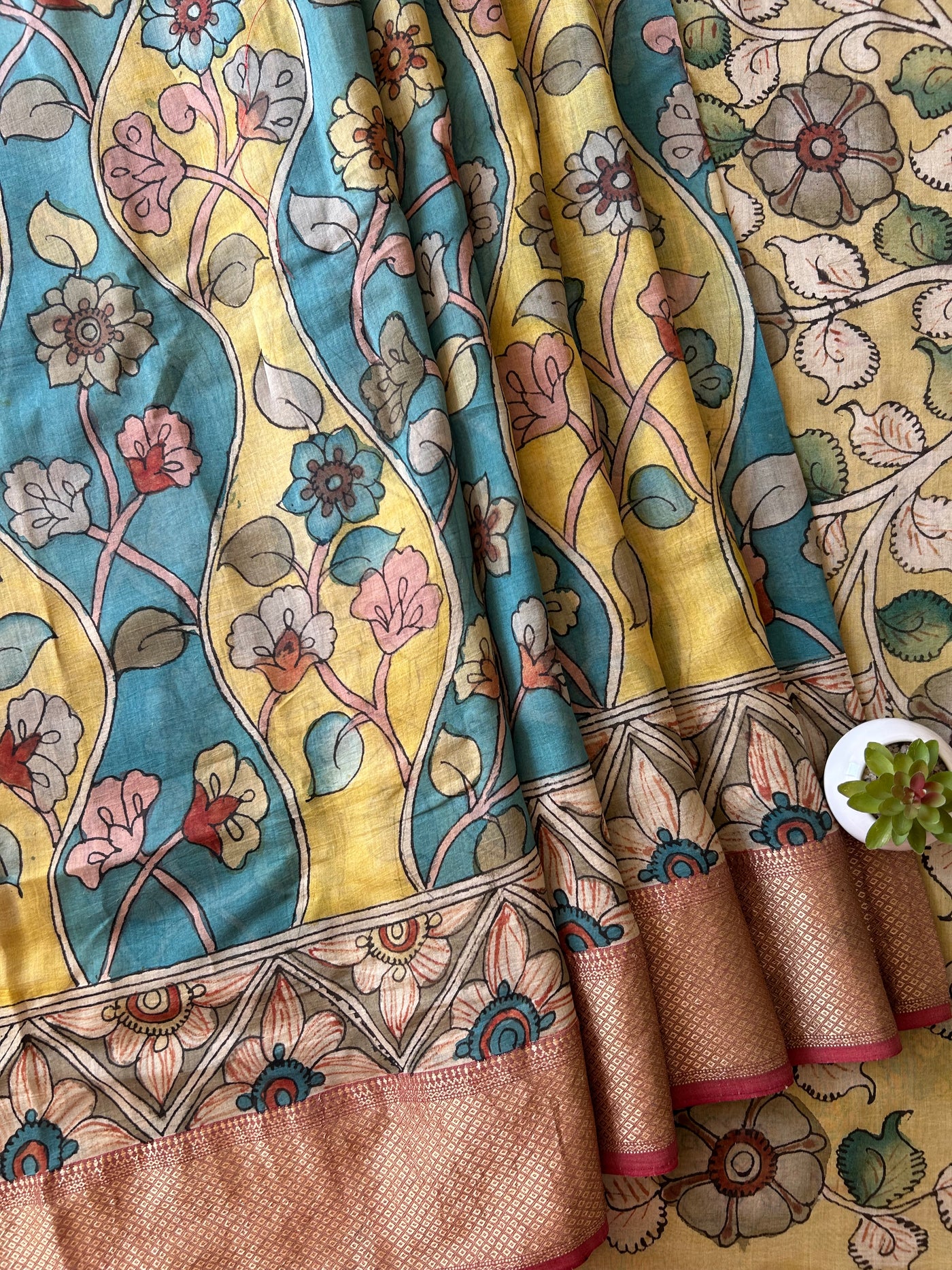 PAHELI : Handloom Maheshwari Pure Silk-Cott Pen Kalamkari Saree