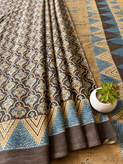 AARNA: RUSTIC BROWN,Handblock Ajrakh Mulmul Cotton Saree