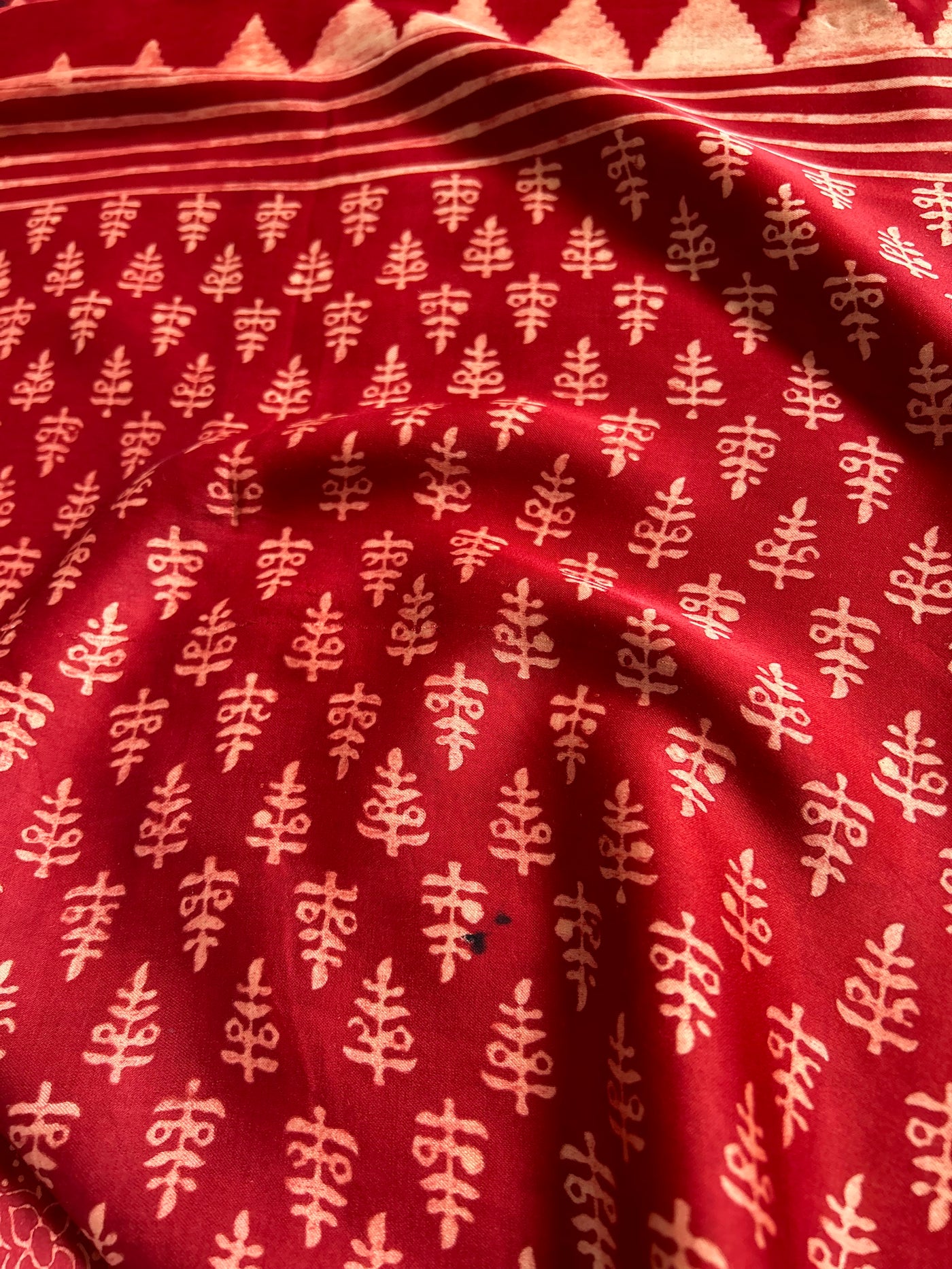 GUNJA: MADDER,HANDBLOCK AJRAKH MODAL SILK SAREE