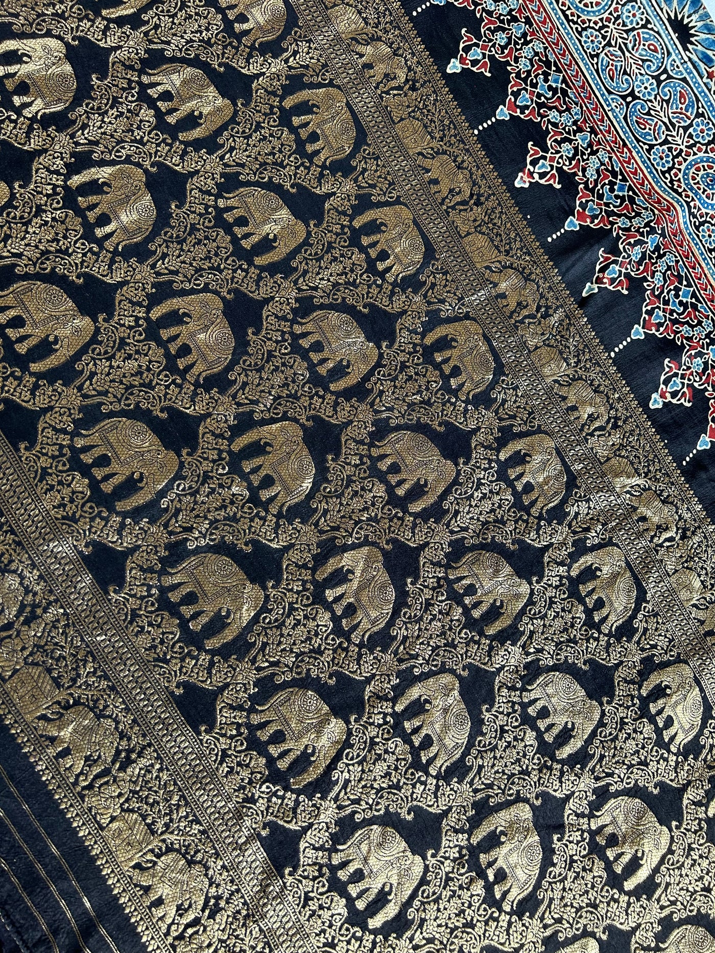 Laxmi:BLACK,HANDBLOCK AJRAKH DOLA SILK SAREE WITH MEENAKARI PALLU.