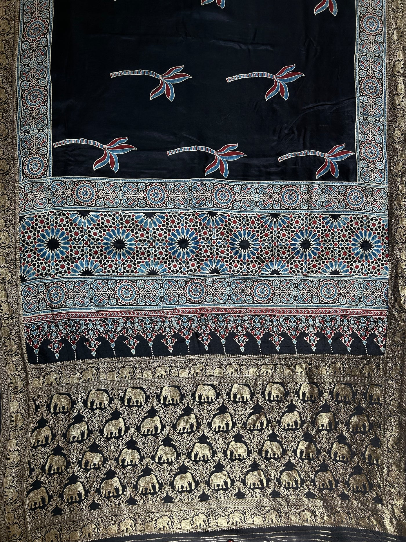 Laxmi:BLACK,HANDBLOCK AJRAKH DOLA SILK SAREE WITH MEENAKARI PALLU.