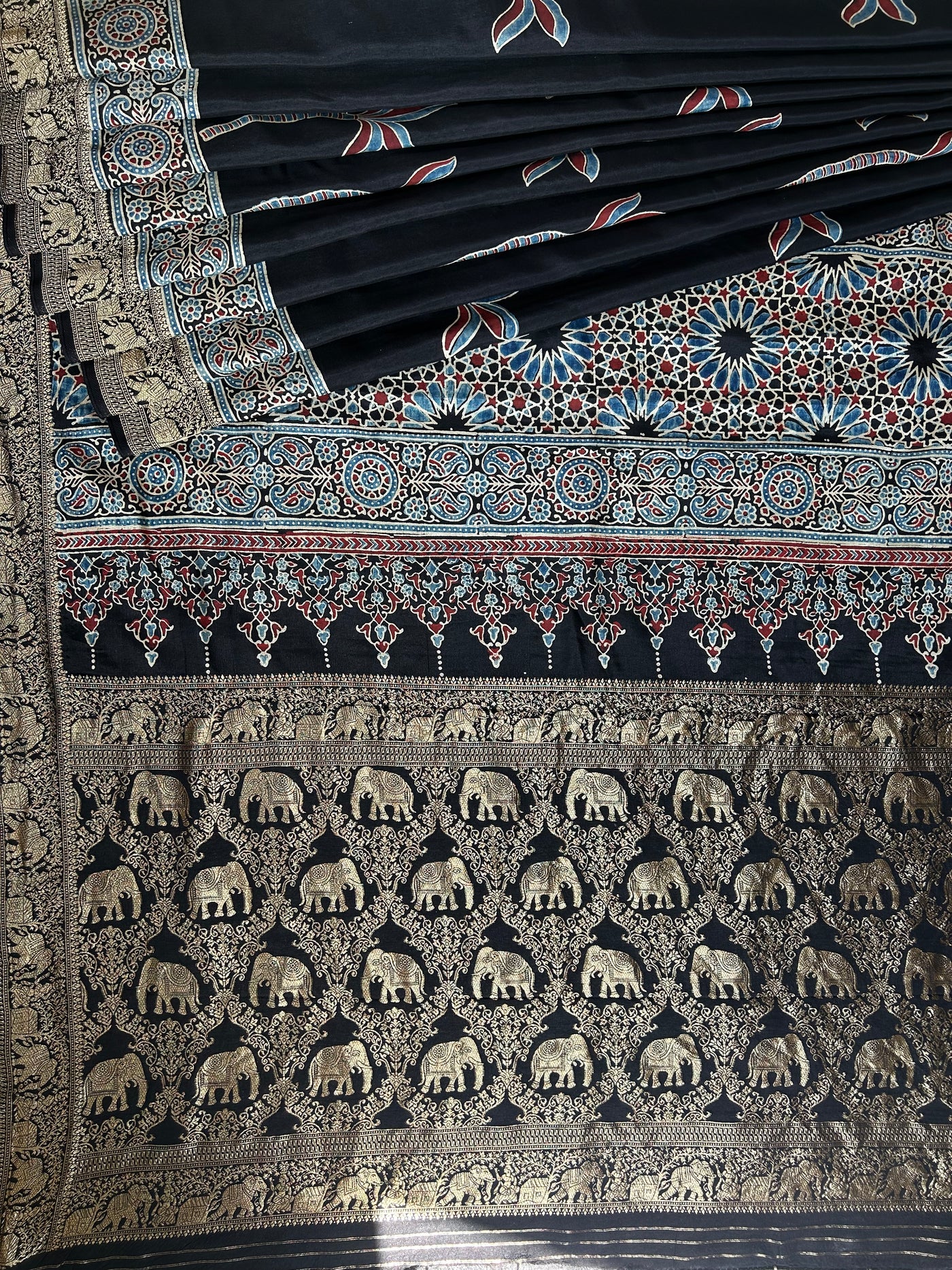 Laxmi:BLACK,HANDBLOCK AJRAKH DOLA SILK SAREE WITH MEENAKARI PALLU.