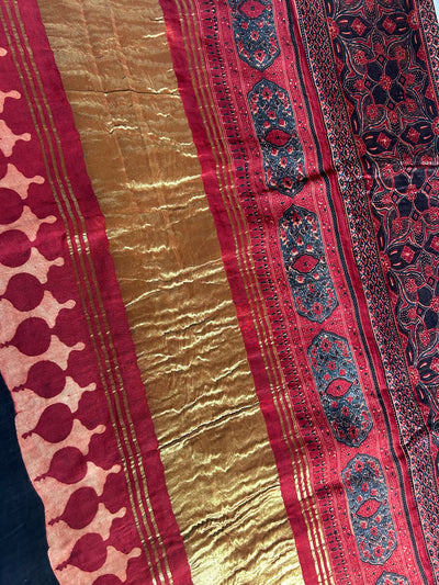 KUNTI:Handmade Gharchola Ajrakh Saree