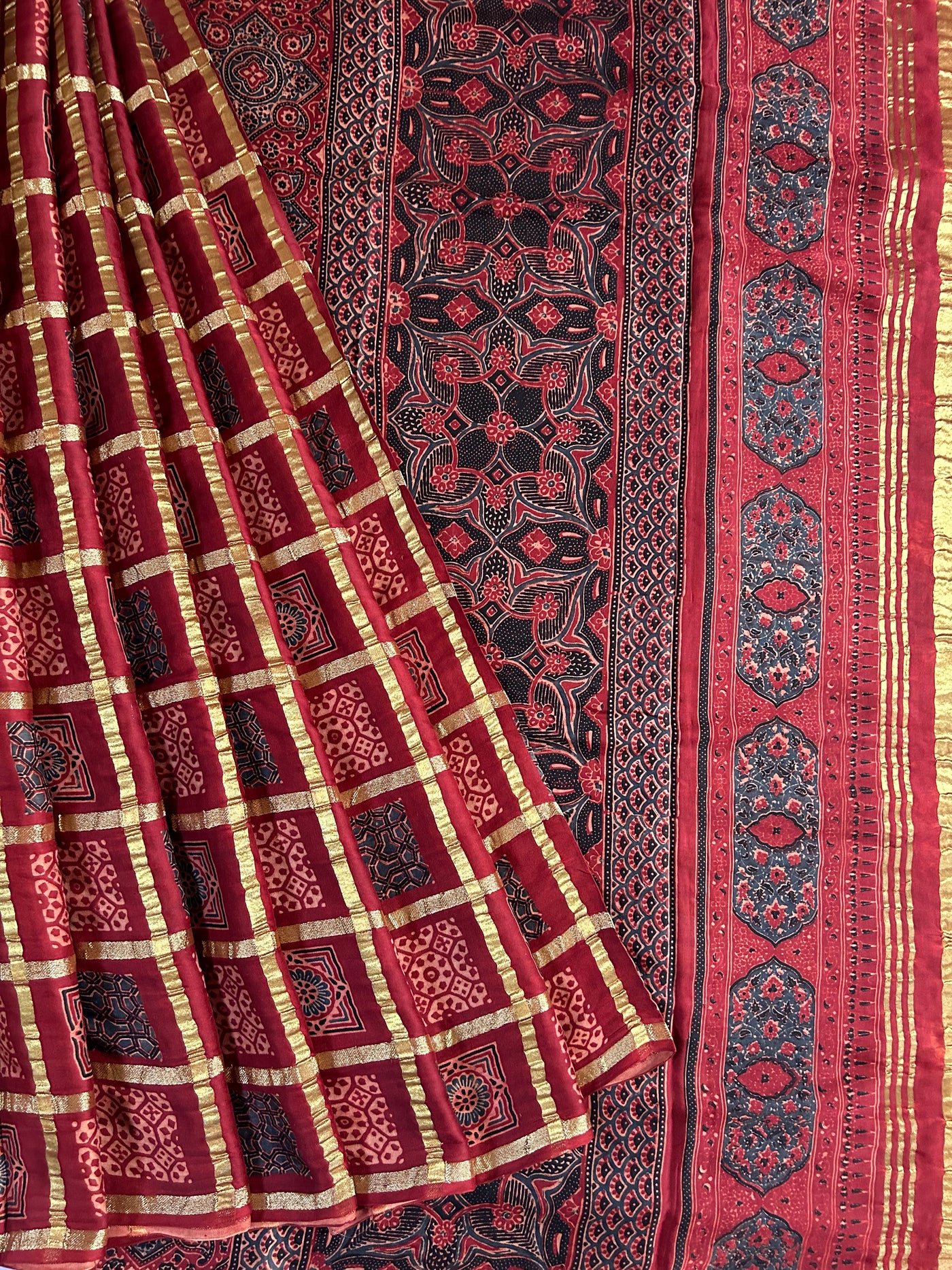 KUNTI:Handmade Gharchola Ajrakh Saree