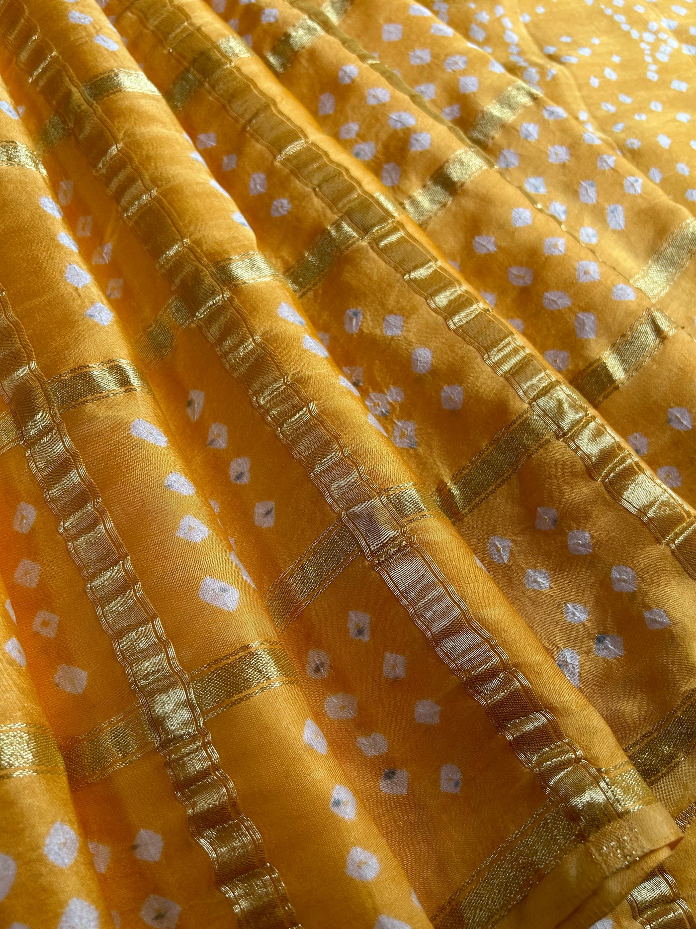 SANAYA:HANDMADE BANDHANI GHARCHOLA MODAL SILK SAREE