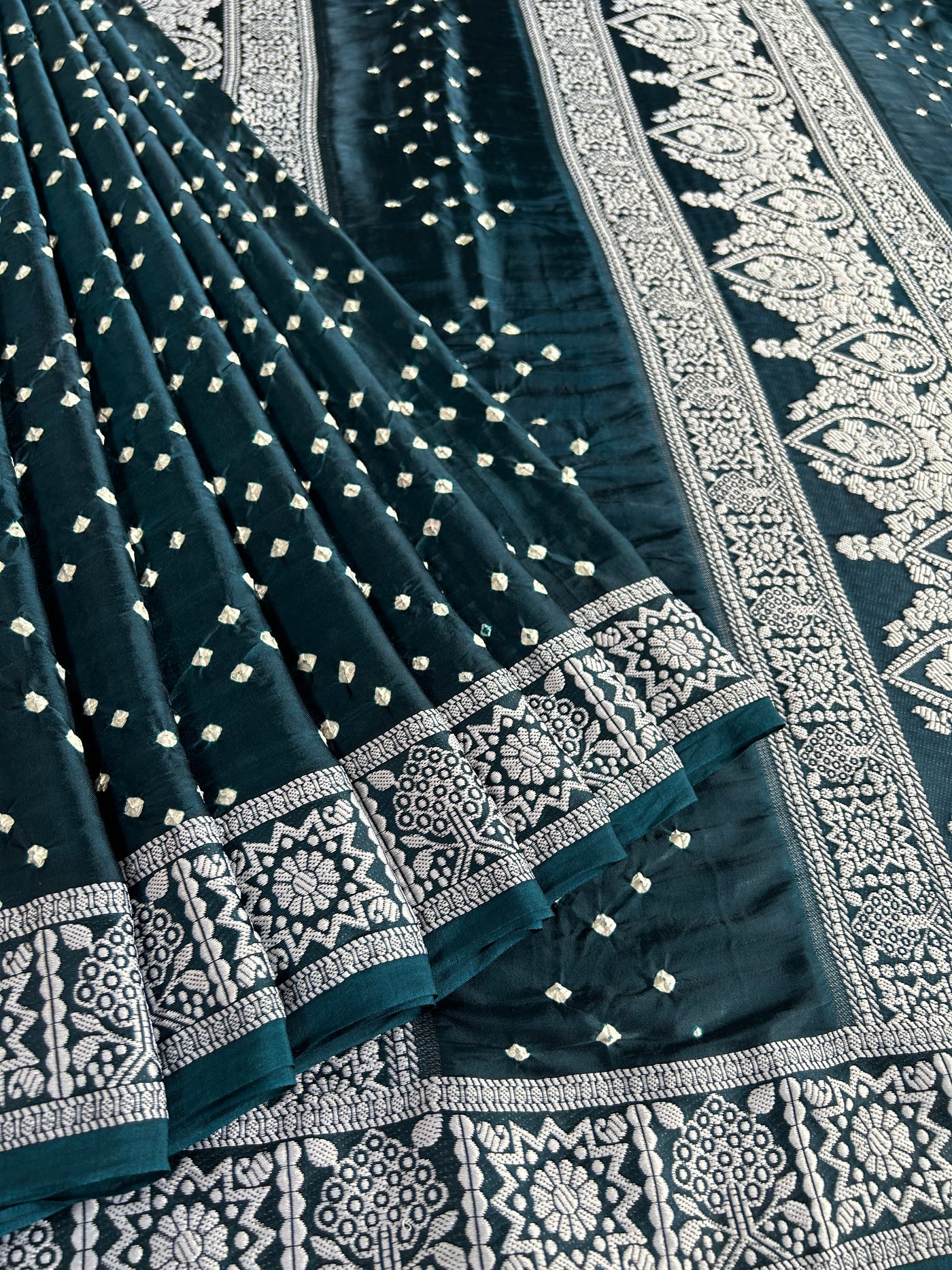 JIGNA: Handmade Bandhani Modal Silk Saree With Designer Pallu