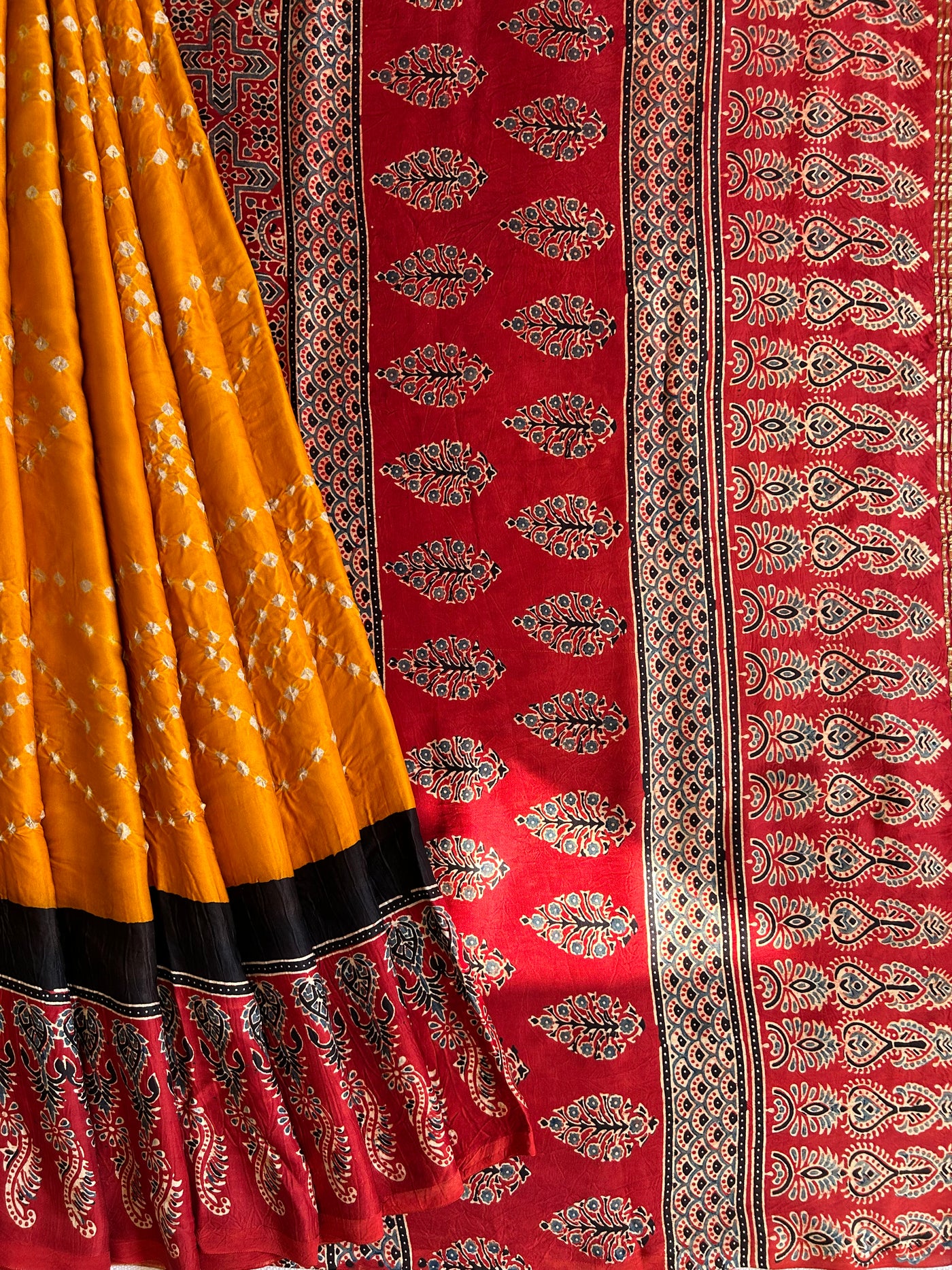 AABHA : HANDMADE BANDHANI AJRAKH MODAL SILK SAREE WITH TISSUE PALLU