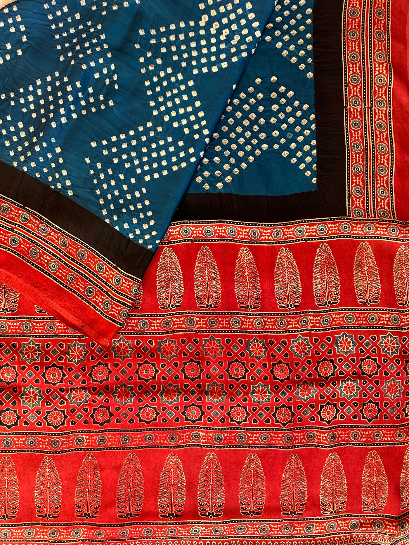 AADHYA : HANDMADE BANDHANI AJRAKH MODAL SILK SAREE WITH TISSUE PALLU
