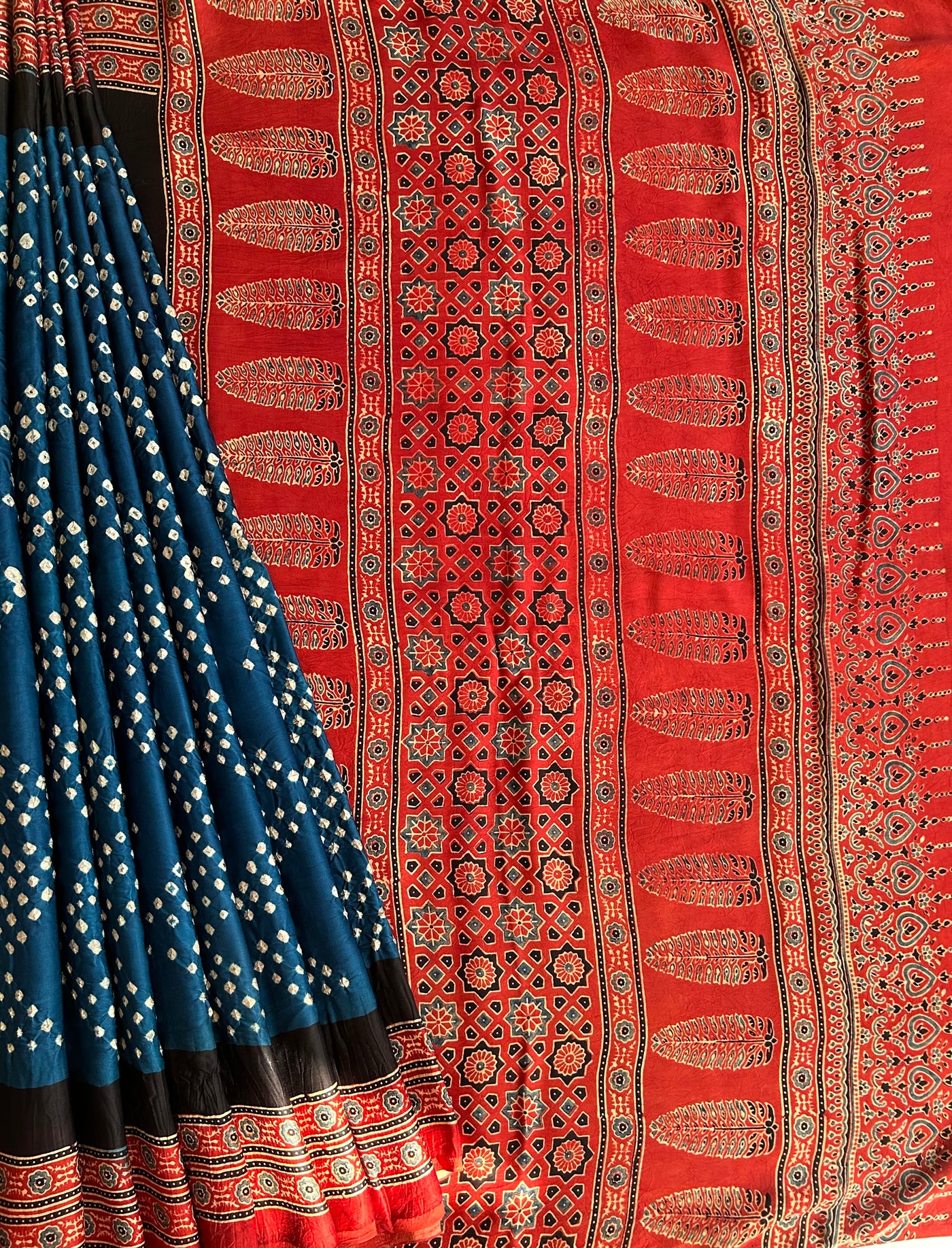AADHYA : HANDMADE BANDHANI AJRAKH MODAL SILK SAREE WITH TISSUE PALLU
