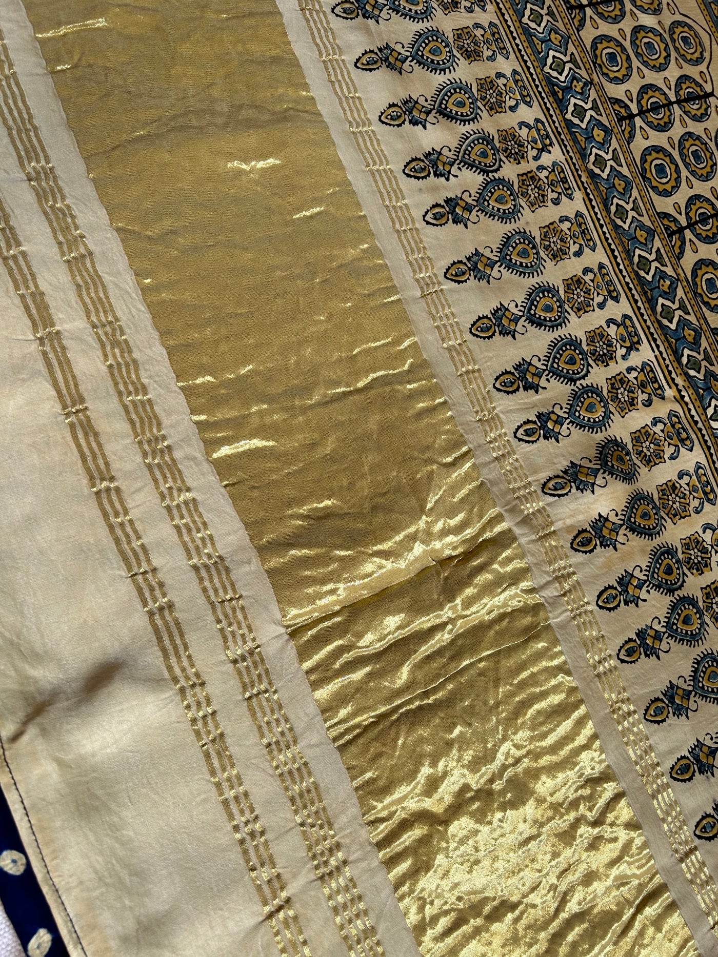 AAKRUTI : HANDMADE BANDHANI AJRAKH MODAL SILK SAREE WITH TISSUE PALLU