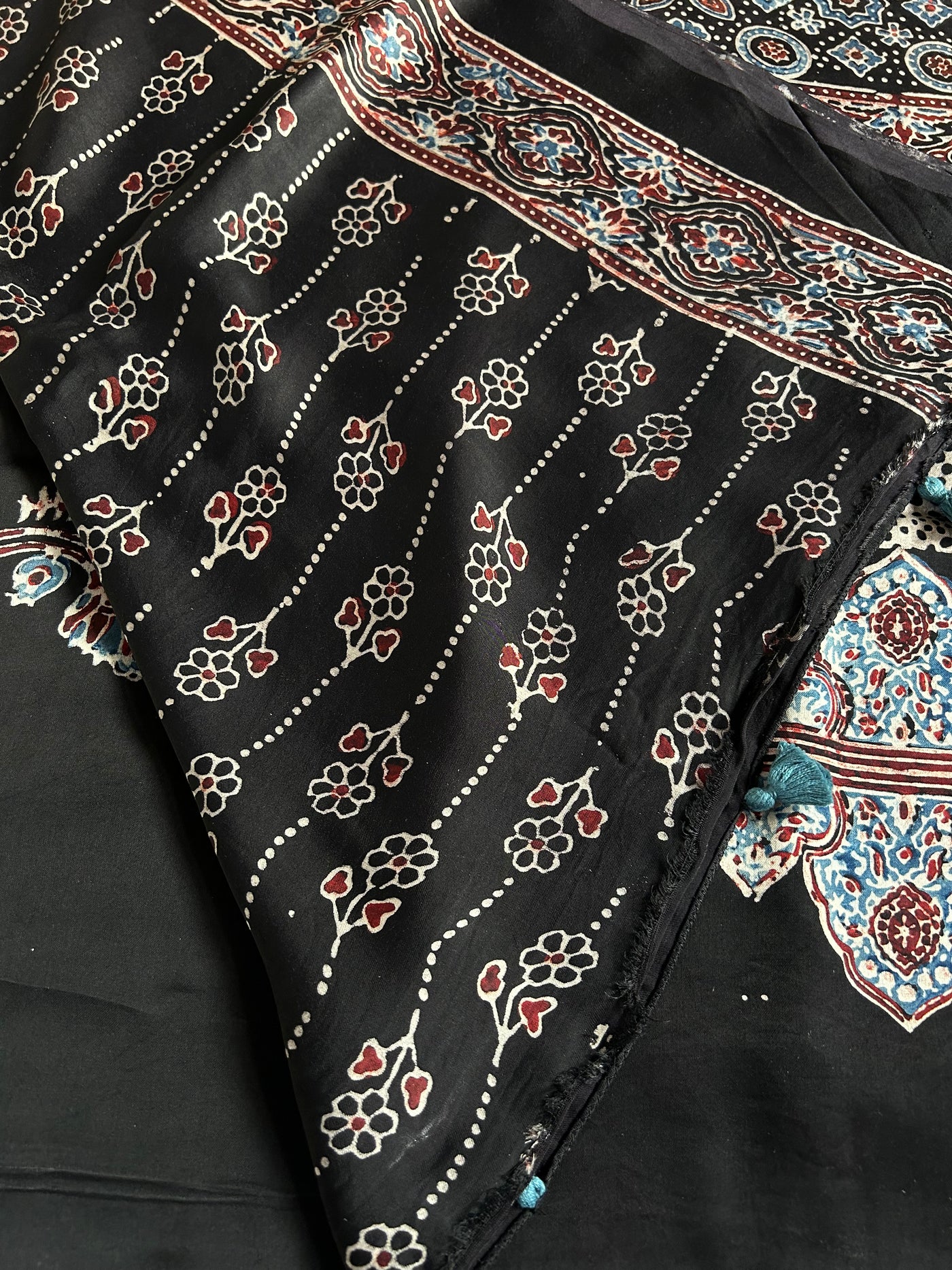 MEENAKSHI : BLACK,HANDBLOCK AJRAKH MODAL SILK SAREE