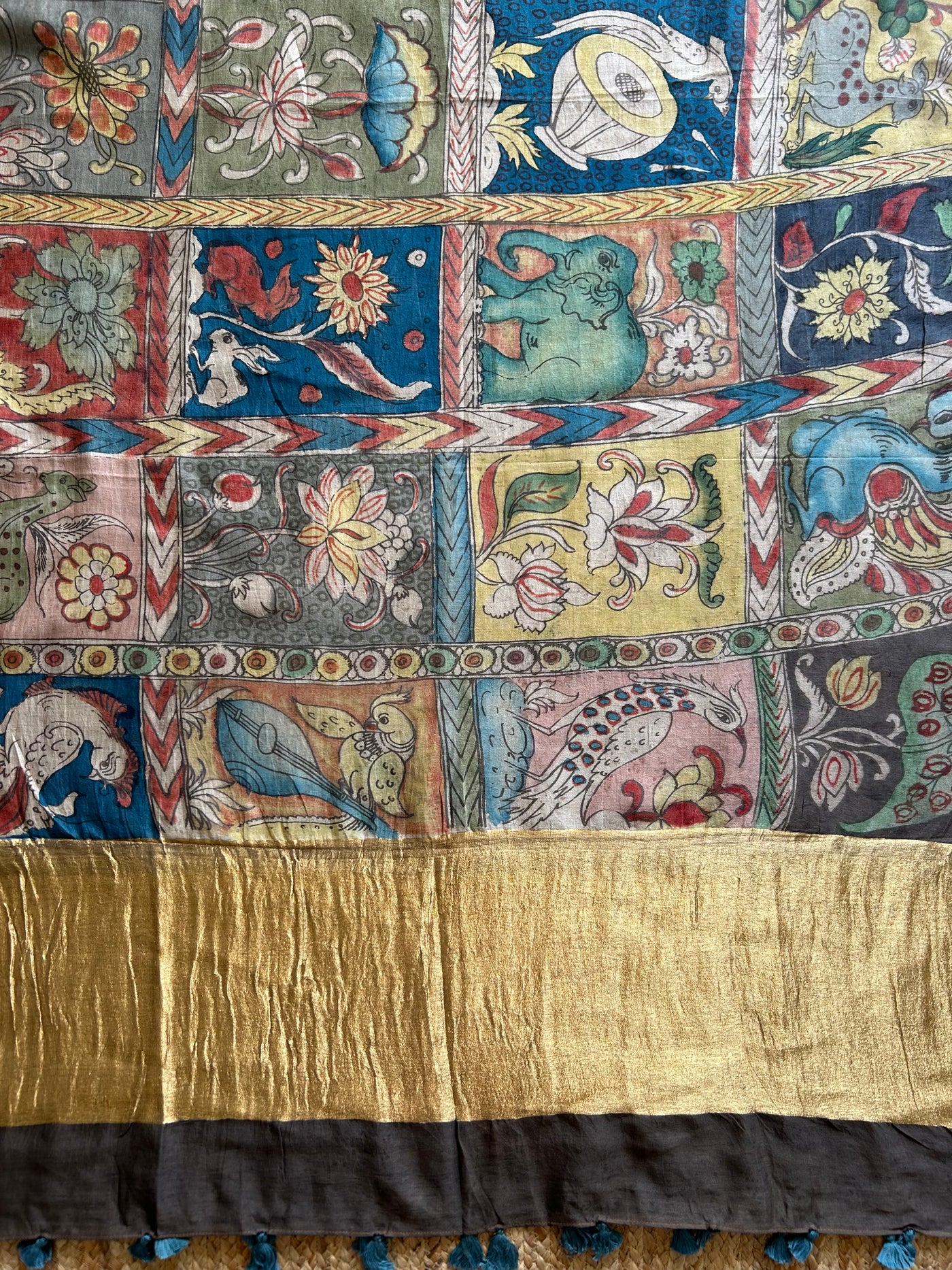 Phool:Hand-drawn & Hand-painted Penkalamkari chanderi dupatta