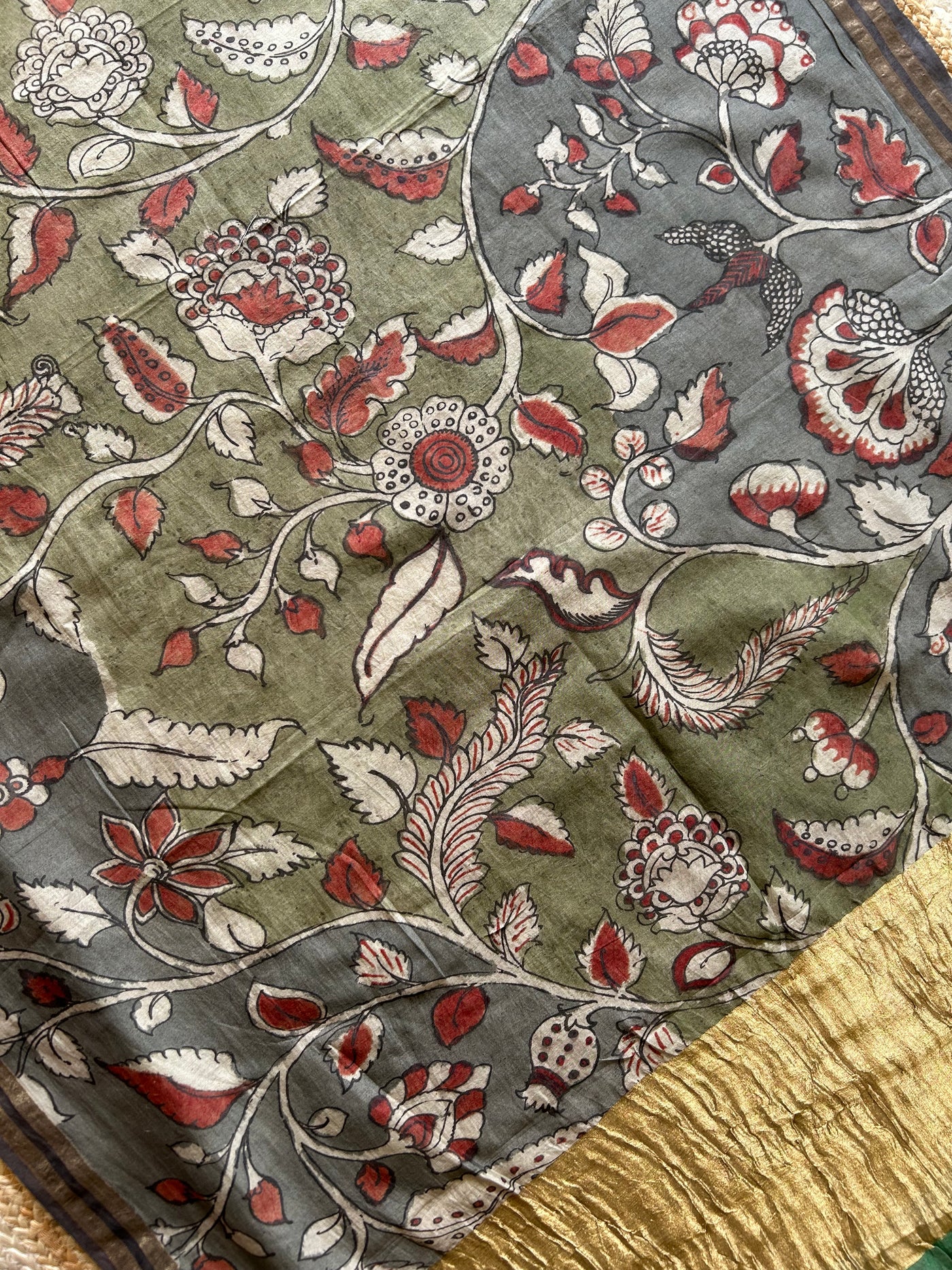 Sangini:Hand-drawn & Hand-painted Penkalamkari chanderi dupatta
