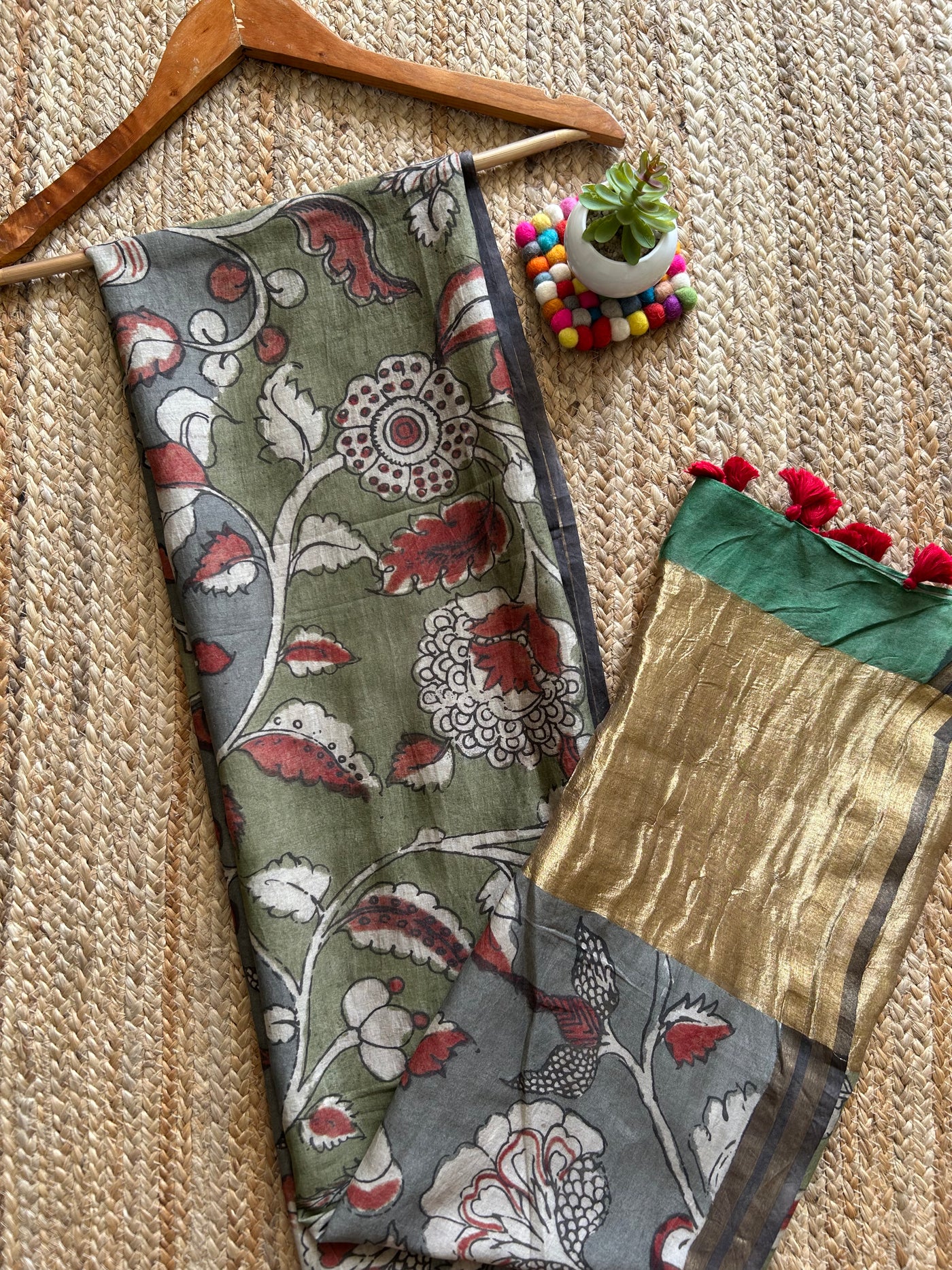Sangini:Hand-drawn & Hand-painted Penkalamkari chanderi dupatta