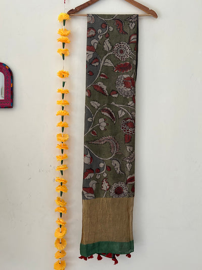 Sangini:Hand-drawn & Hand-painted Penkalamkari chanderi dupatta