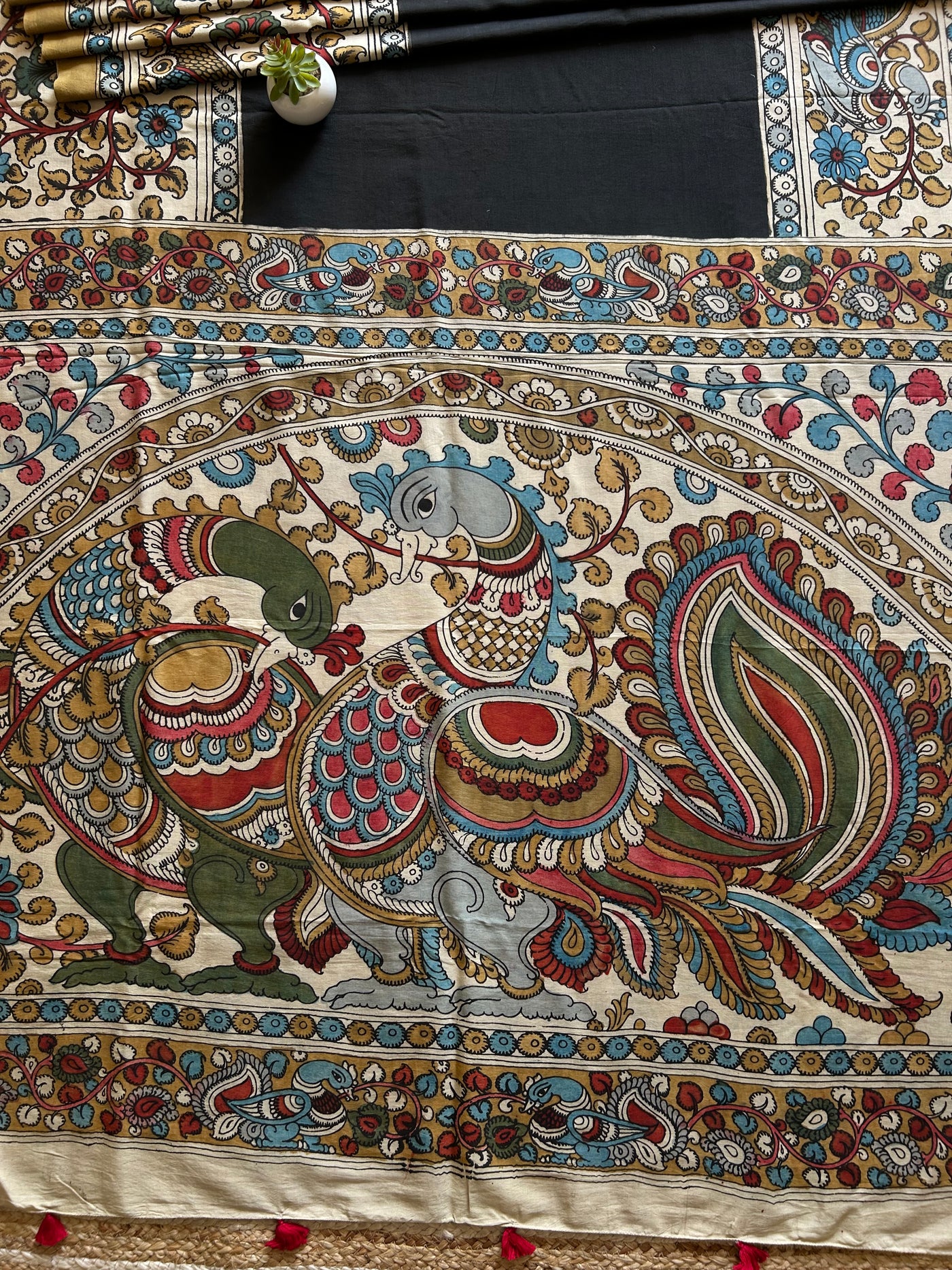 MAYURA:BLACK,HANDDRAWN&HANDPAINTED CHENNUR SILK PENKALAMKARI SAREE