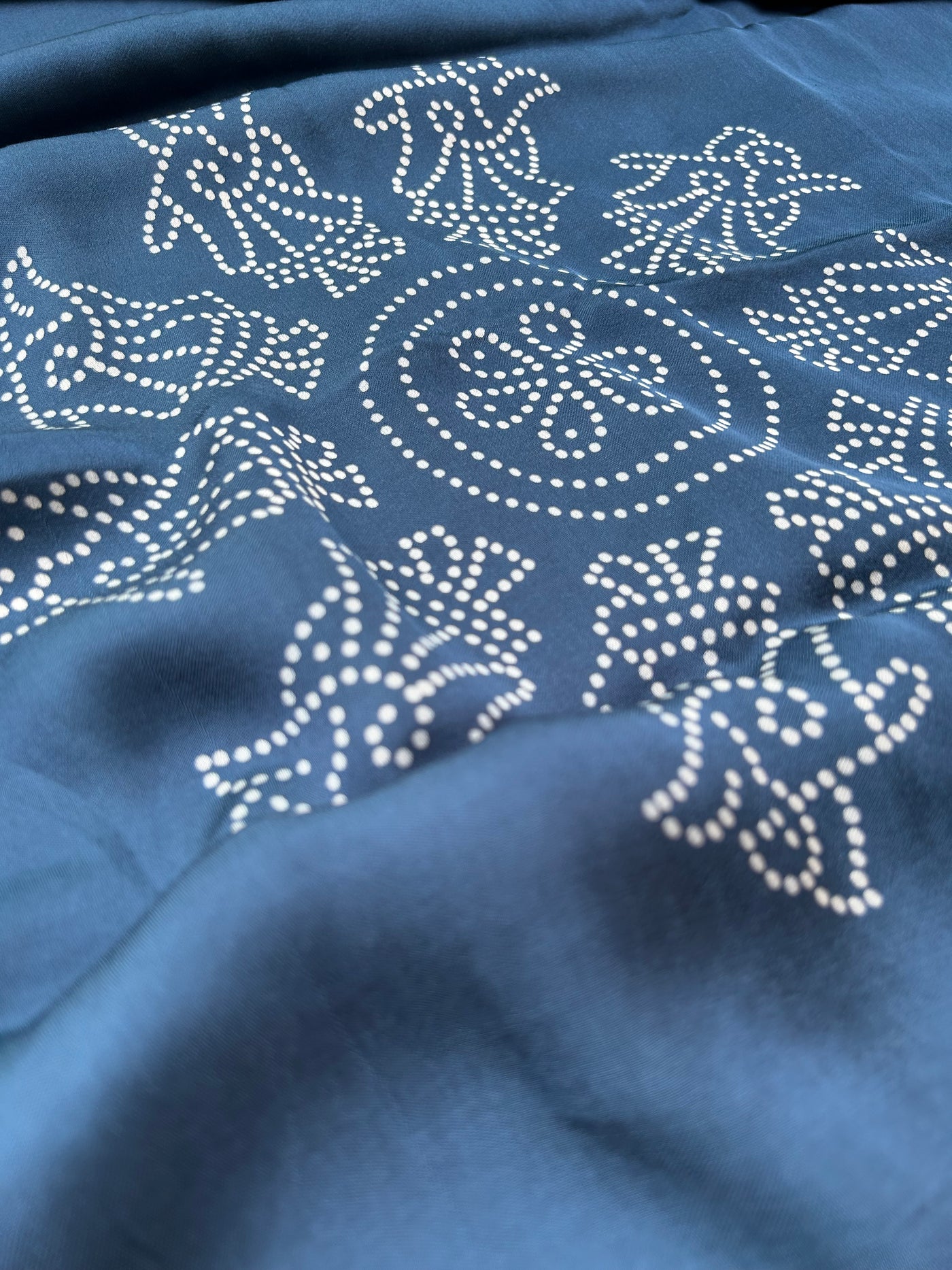 KUMKUM : Printed modal silk with tissue pallu