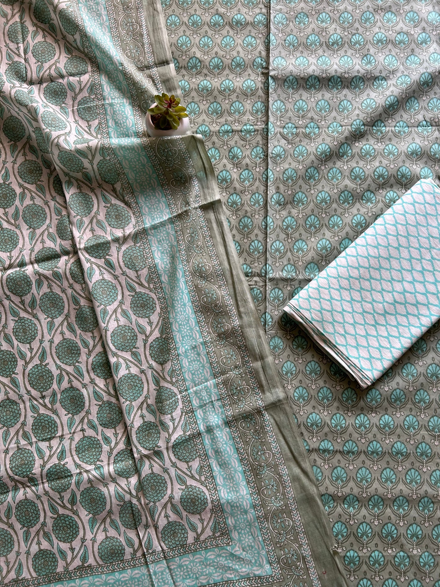 RENU: PURE COTTON PRINTED 3 PIECE SUIT SET