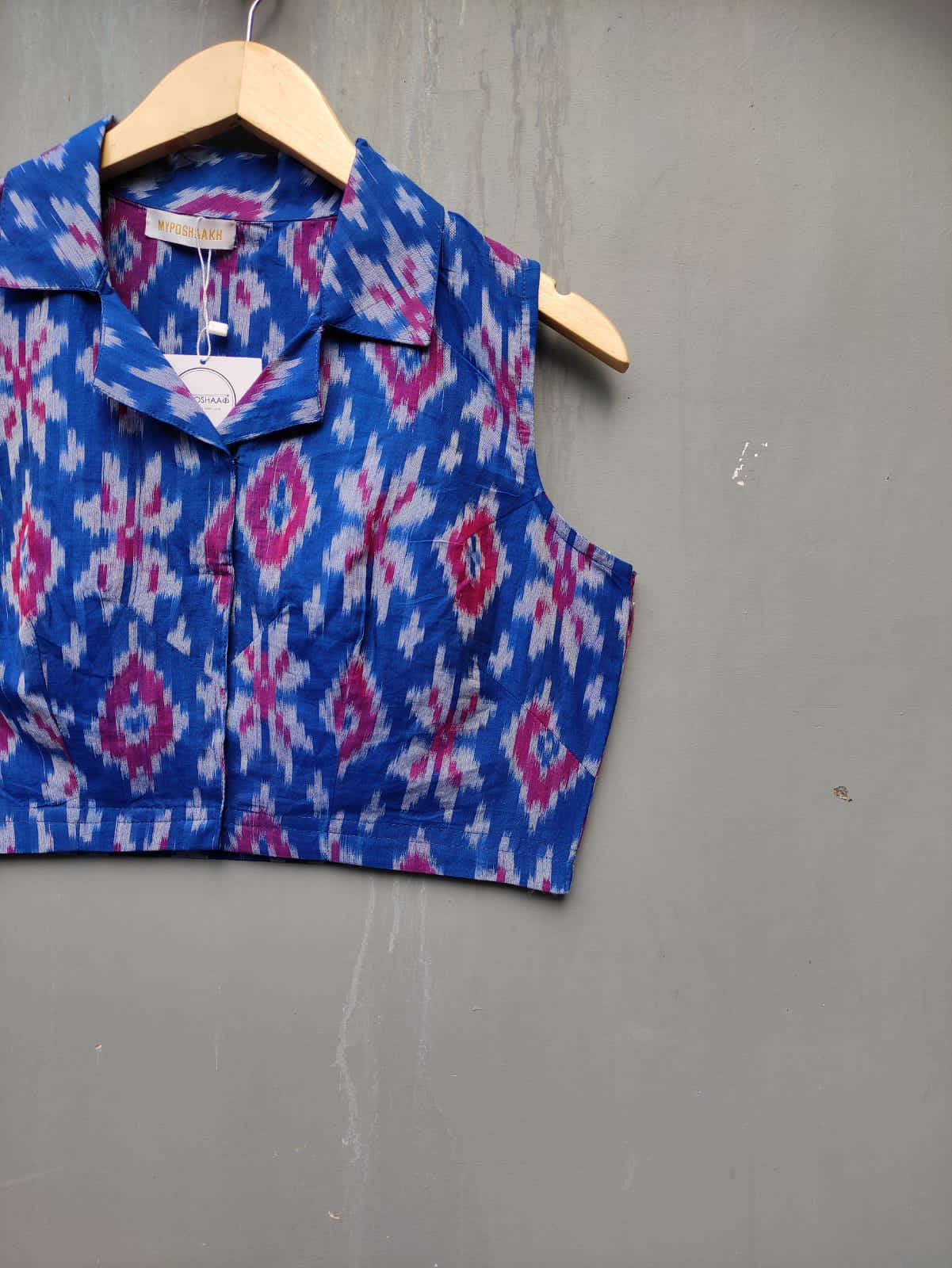 The Bossy Blue: BLOUSE
